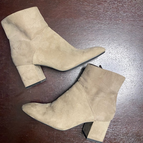 Faux suede booties - Picture 1 of 2
